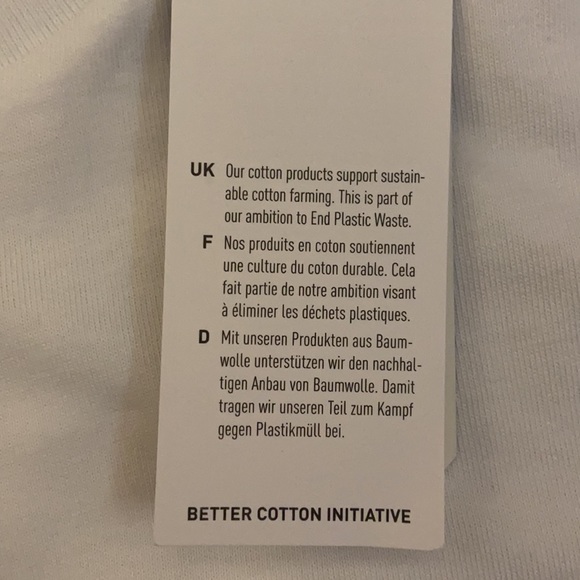 💥FRESH WHITE T-SHIRT 💥 ADIDAS NWT - Picture 4 of 4